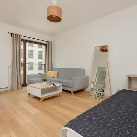 Sierakowskiego By Renters Апартаменты *