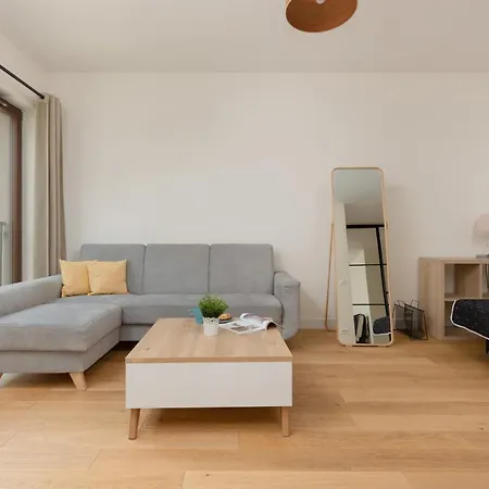 Sierakowskiego By Renters Varsovie