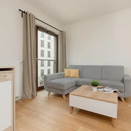 Apartment Sierakowskiego By Renters *