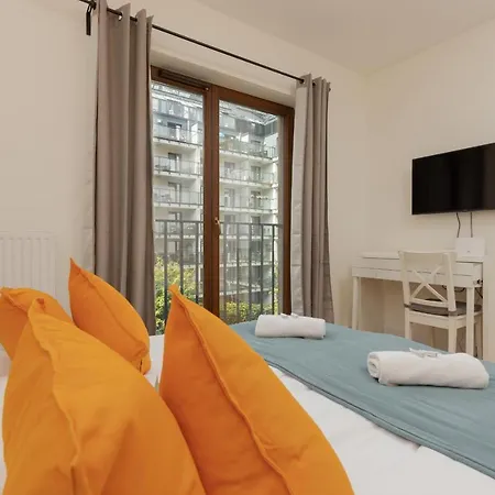 Sierakowskiego By Renters Apartman Varsó