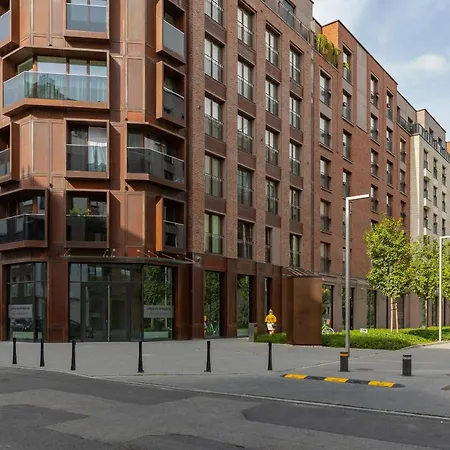 Sierakowskiego By Renters Apartman *