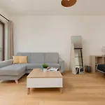 Sierakowskiego By Renters Warszawa
